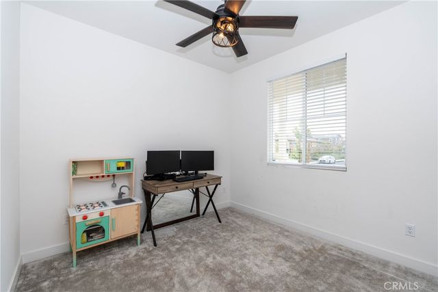 554 Cumberland Road, Rialto, CA 92377