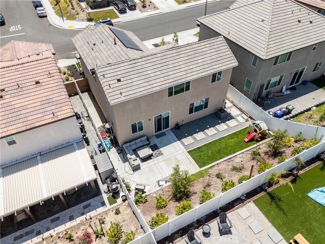 554 Cumberland Road, Rialto, CA 92377