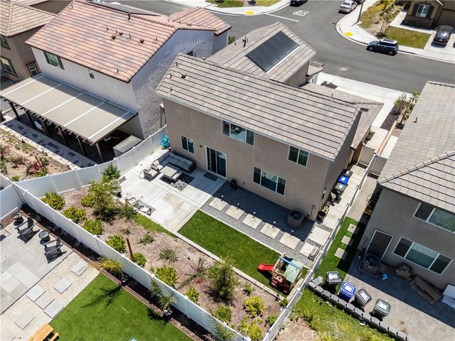 554 Cumberland Road, Rialto, CA 92377