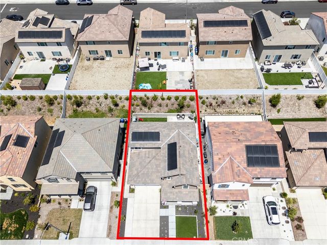 554 Cumberland Road, Rialto, CA 92377