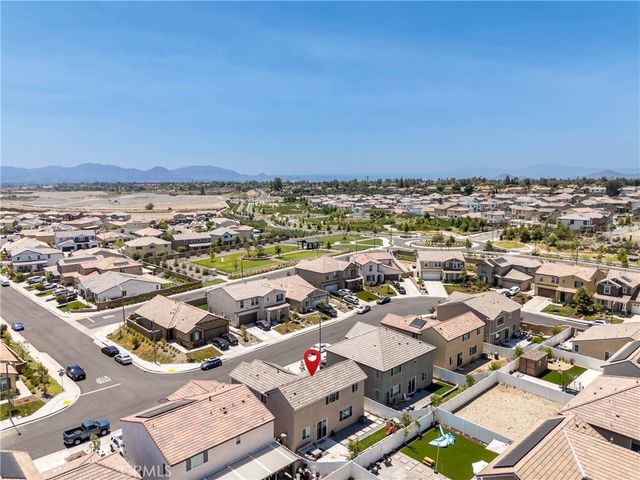 554 Cumberland Road, Rialto, CA 92377