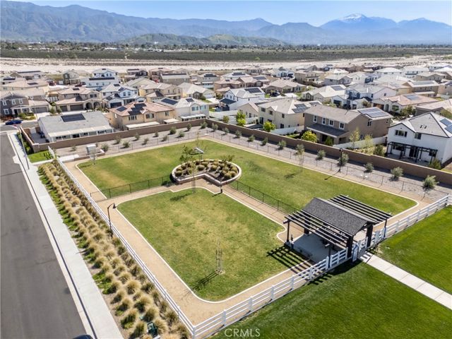 554 Cumberland Road, Rialto, CA 92377