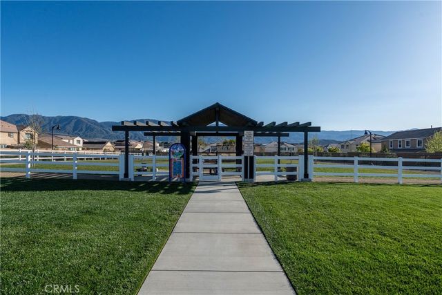 554 Cumberland Road, Rialto, CA 92377