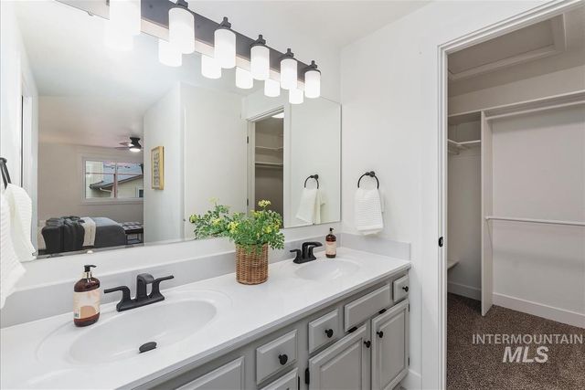 6779 Fairhill Pl, Boise, ID 83714