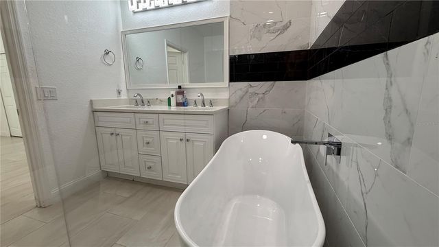 16303 ENCLAVE VILLAGE DRIVE 103, Tampa, FL 33647