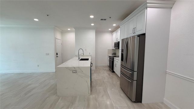16303 ENCLAVE VILLAGE DRIVE 103, Tampa, FL 33647
