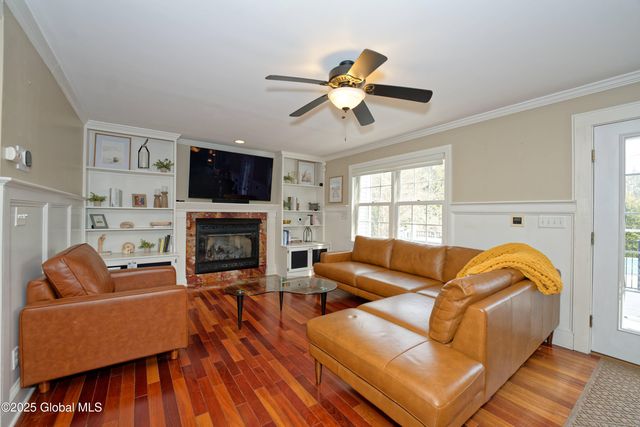 4 Groot Drive, Altamont, NY 12009
