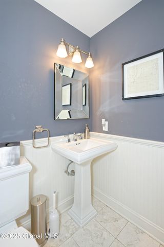 4 Groot Drive, Altamont, NY 12009