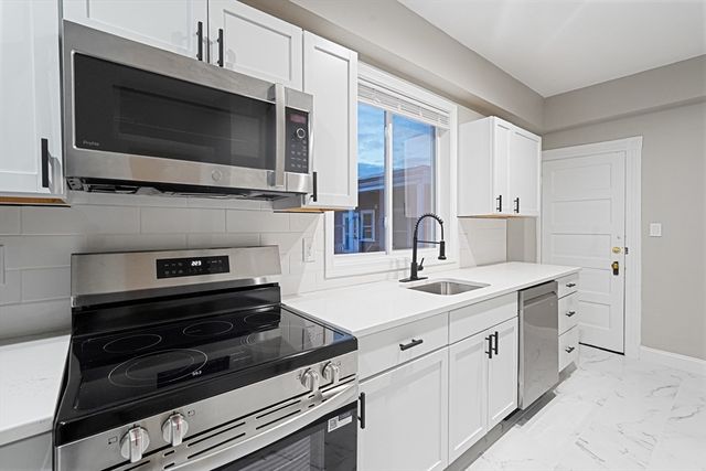 381 Adams St 3, Boston, MA 02122