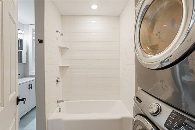 381 Adams St 3, Boston, MA 02122