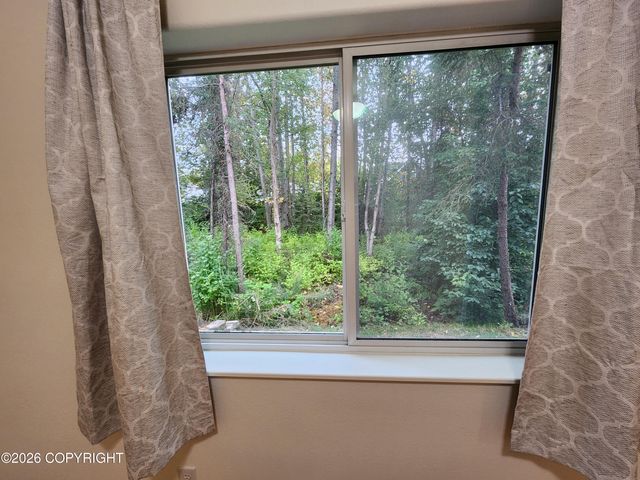 6544 Desiree Loop, Anchorage, AK 99507