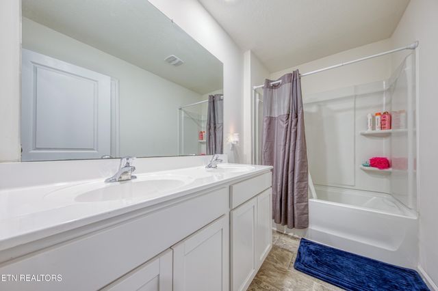 136 Ibis Loop, Oak Ridge, TN 37830