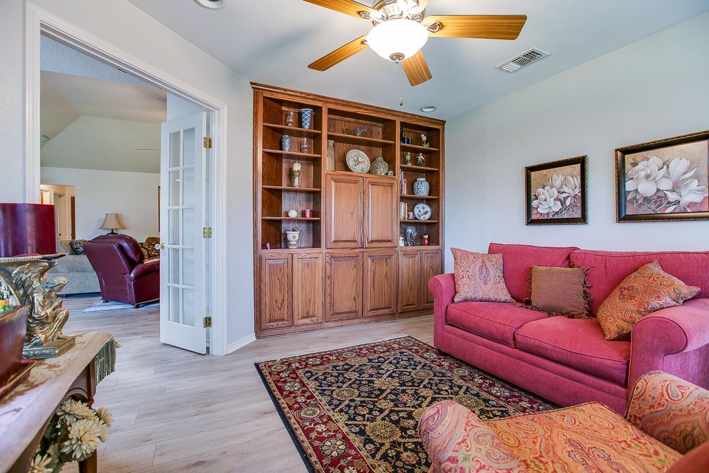 Image 3 of property listing at 3514 Windmill Drive, San Angelo, TX 76904