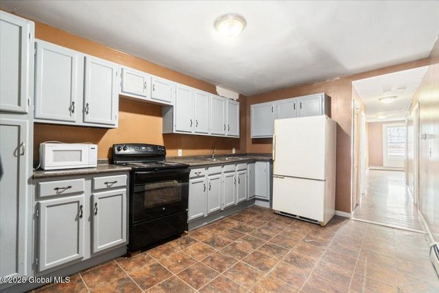 397 Clinton Avenue, Albany, NY 12206