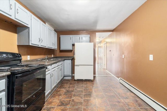 397 Clinton Avenue, Albany, NY 12206