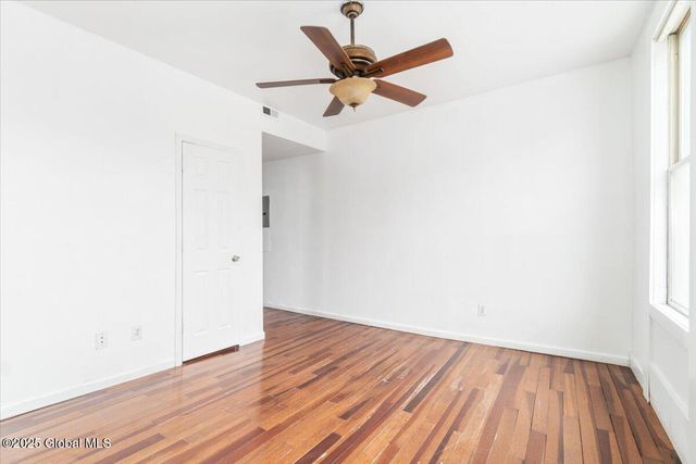 397 Clinton Avenue, Albany, NY 12206