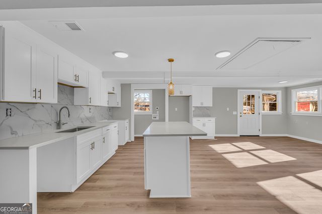 1616 Lawrence Street, Cornelia, GA 30531