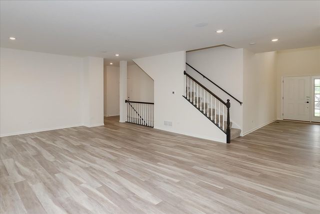 10782 Chadsey Road, Huntley, IL 60142