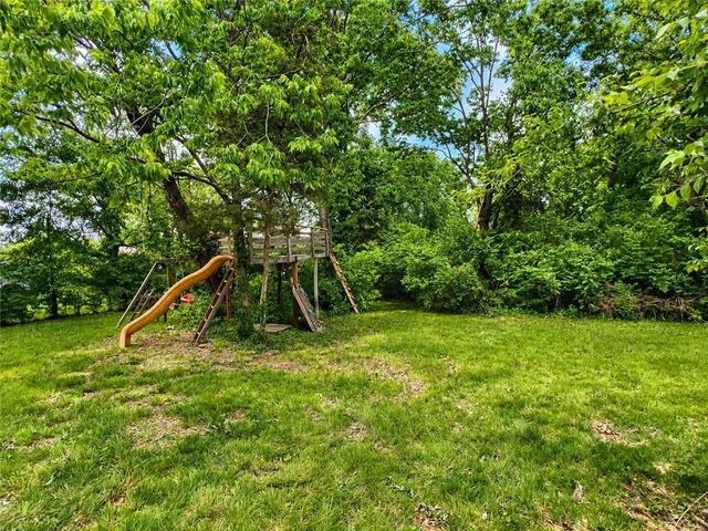 9214 Chestnut Avenue, Kansas City, MO 64132