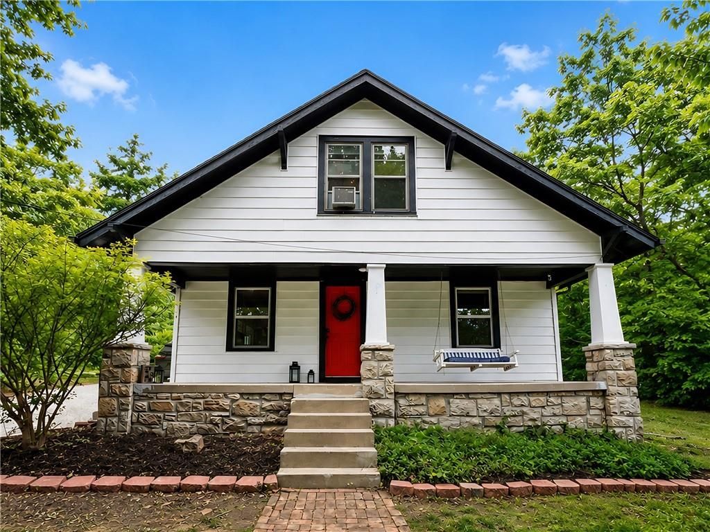 9214 Chestnut Avenue, Kansas City, MO 64132