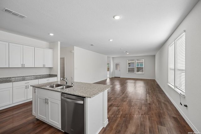 1131 PIGEON LN, Marion, TX 78124