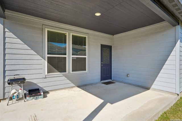 1131 PIGEON LN, Marion, TX 78124