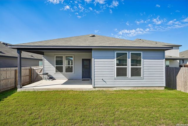 1131 PIGEON LN, Marion, TX 78124