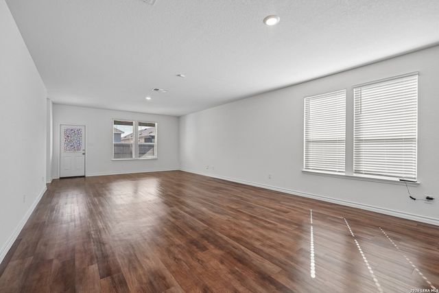 1131 PIGEON LN, Marion, TX 78124