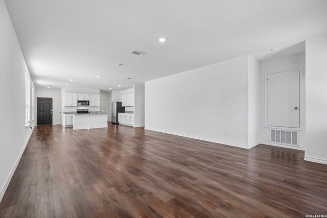 1131 PIGEON LN, Marion, TX 78124