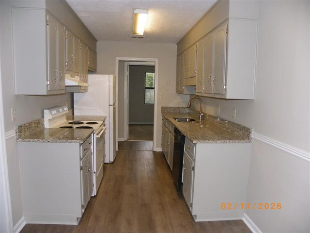 2718 Bennington Drive, Hephzibah, GA 30815