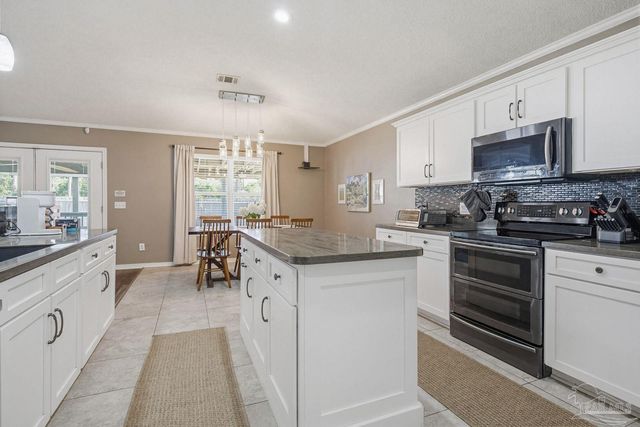 676 Buoy Dr, Pensacola, FL 32507