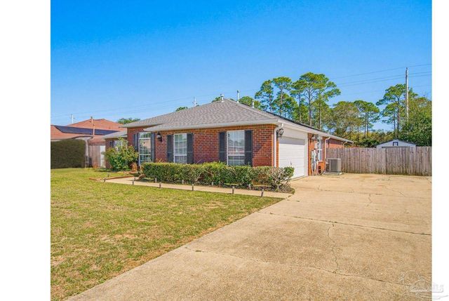 676 Buoy Dr, Pensacola, FL 32507