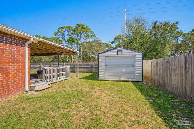 676 Buoy Dr, Pensacola, FL 32507