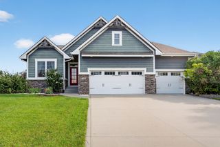7153 Cody Drive, West Des Moines, IA 50266