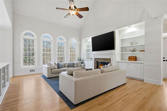 140 Longwater Cove, Roswell, GA 30075