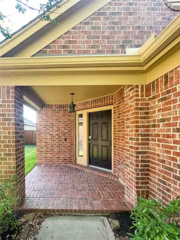 854 Skyspring Lane, League City, TX 77573