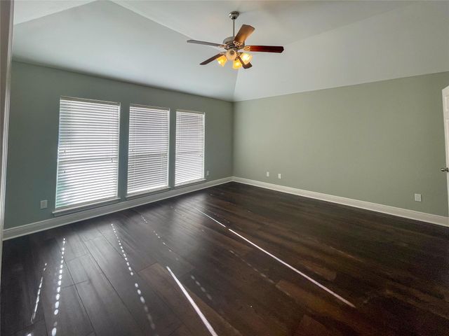 854 Skyspring Lane, League City, TX 77573