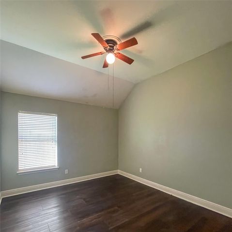 854 Skyspring Lane, League City, TX 77573
