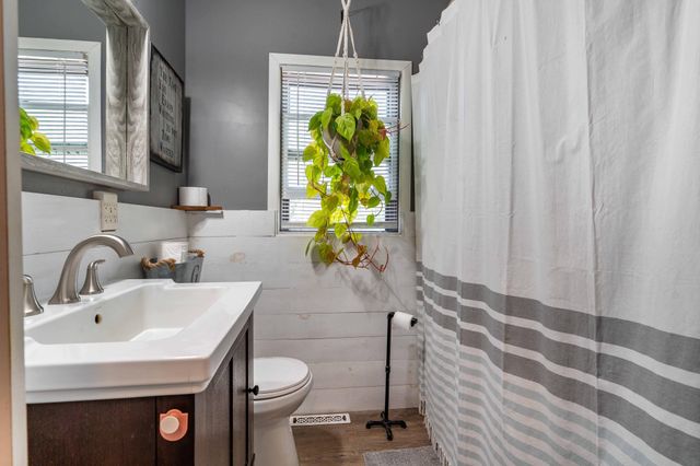 24832 N Wall Lake Drive, Fergus Falls, MN 56537