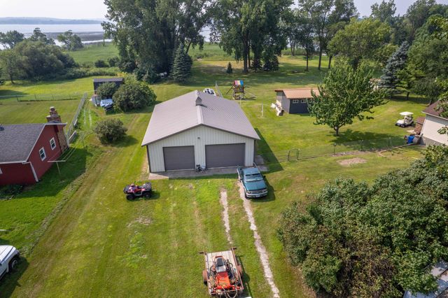 24832 N Wall Lake Drive, Fergus Falls, MN 56537