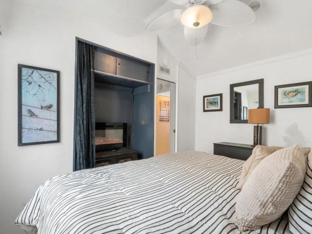 900 N Cleveland Street 94, Oceanside, CA 92054
