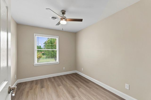 739 Eden Drive, Paducah, KY 42003