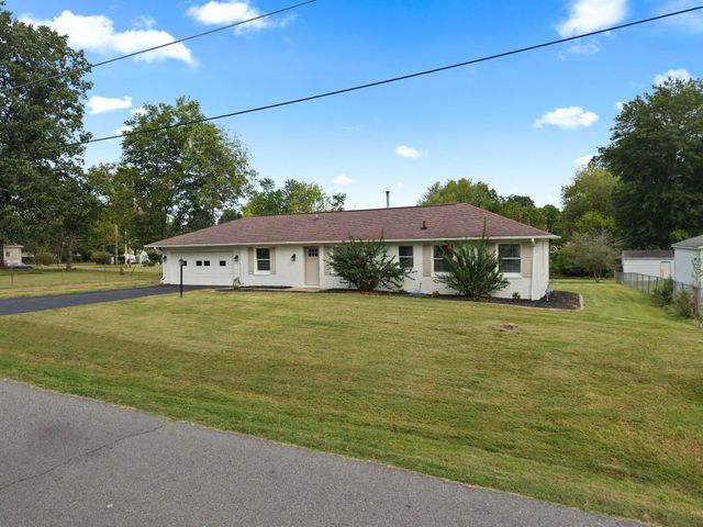 739 Eden Drive, Paducah, KY 42003