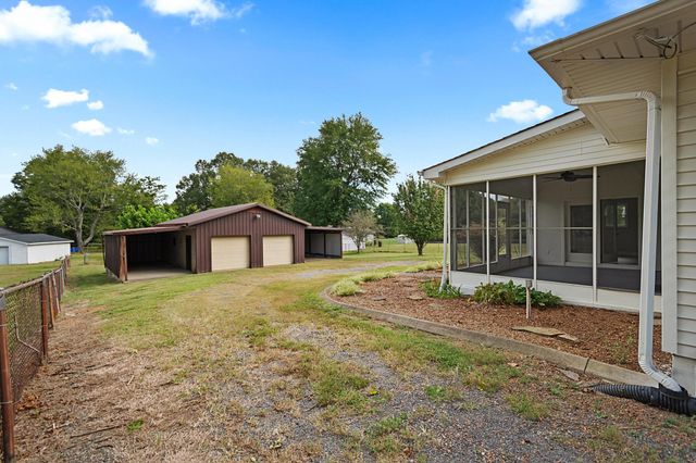739 Eden Drive, Paducah, KY 42003
