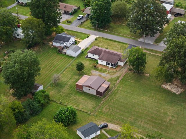 739 Eden Drive, Paducah, KY 42003