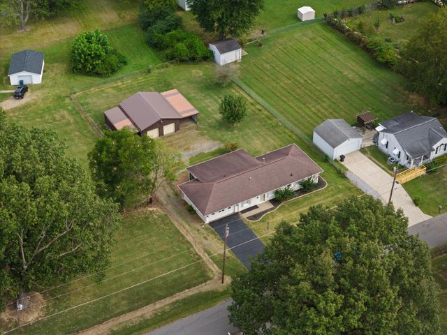 739 Eden Drive, Paducah, KY 42003