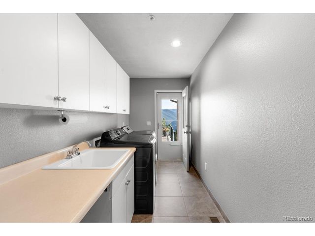 4141 Majestic Mountain Ln, Sedalia, CO 80135