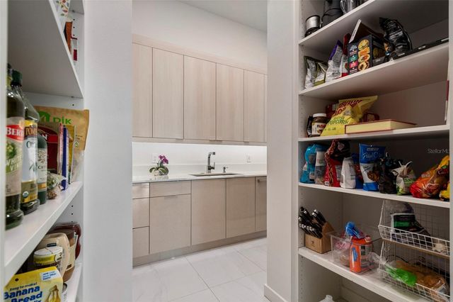9061 RON DEN LANE, Windermere, FL 34786