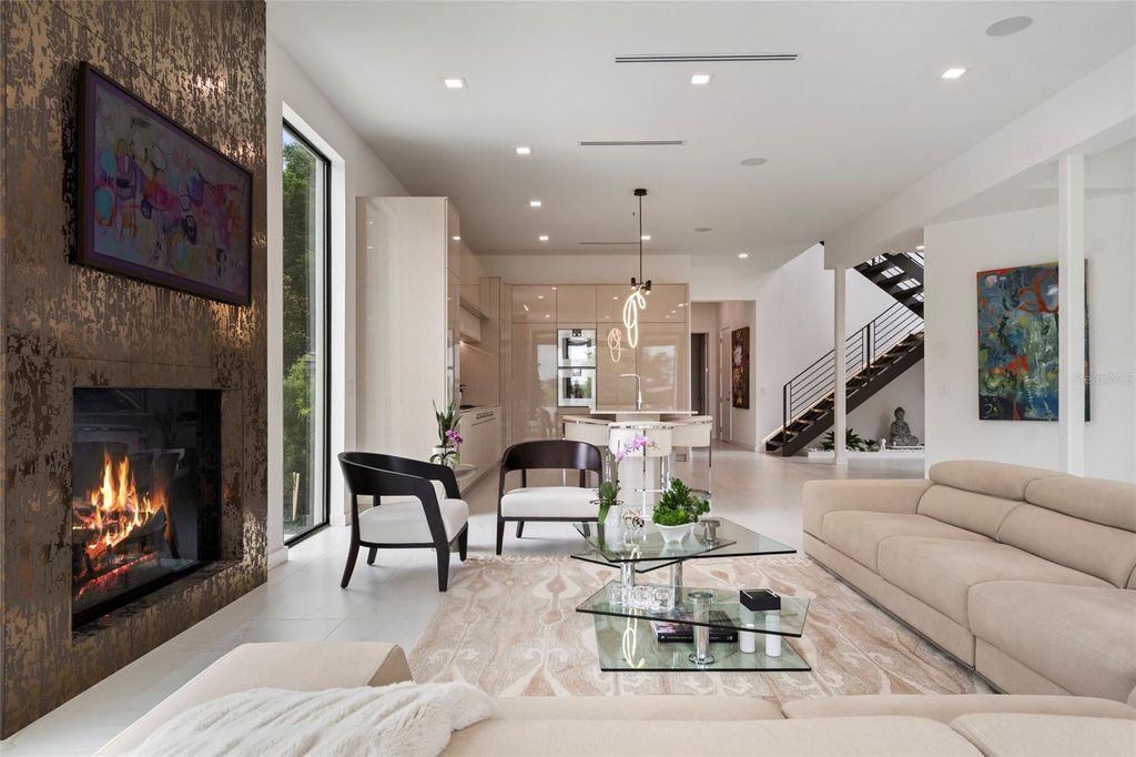 Image 23 of property listing at 9061 RON DEN LANE, Windermere, FL 34786