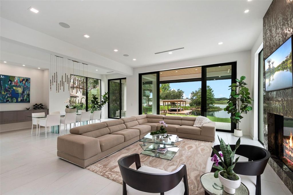 Image 26 of property listing at 9061 RON DEN LANE, Windermere, FL 34786